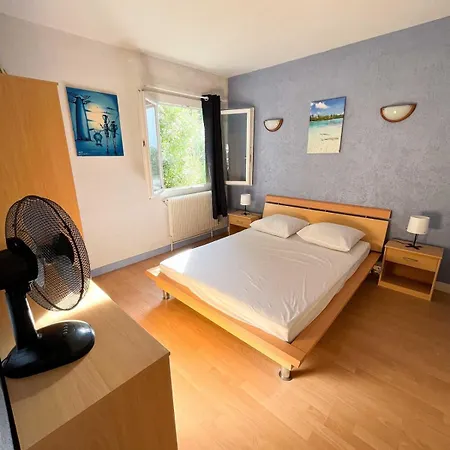 Βίλα Maison Bord De 6 A 7 Pers Au Grau Du Roi